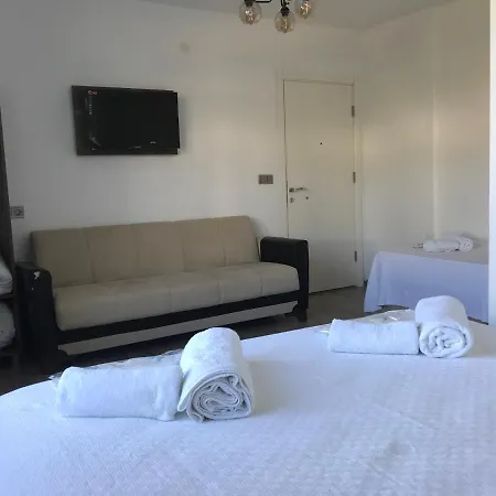 Parli Hotel İmroz