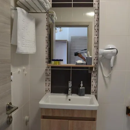 Otel Parli