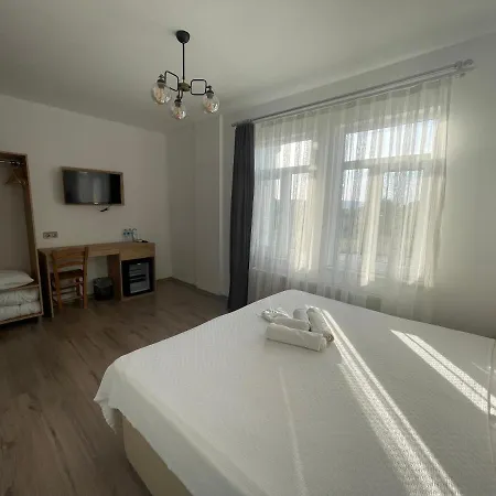 Hotel Parli