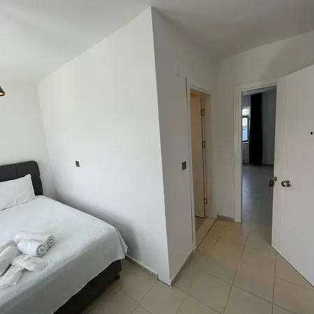 Hotel Parli *