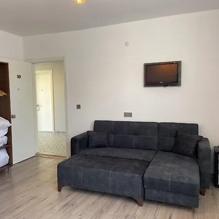 Hotel Parli