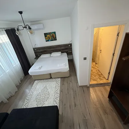 Parli Otel